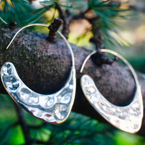 Anthro Silver Carissa Moon Crescent Hoop Earrings - Picture 10 of 12